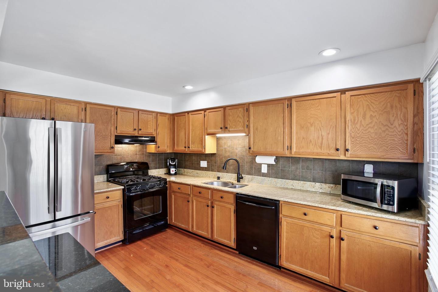 4263 SLEEPY LAKE DRIVE, FAIRFAX, Virginia 22033, 3 Bedrooms Bedrooms, ,2 BathroomsBathrooms,Residential,For sale,4263 SLEEPY LAKE DRIVE,VAFX2239816 MLS # VAFX2239816