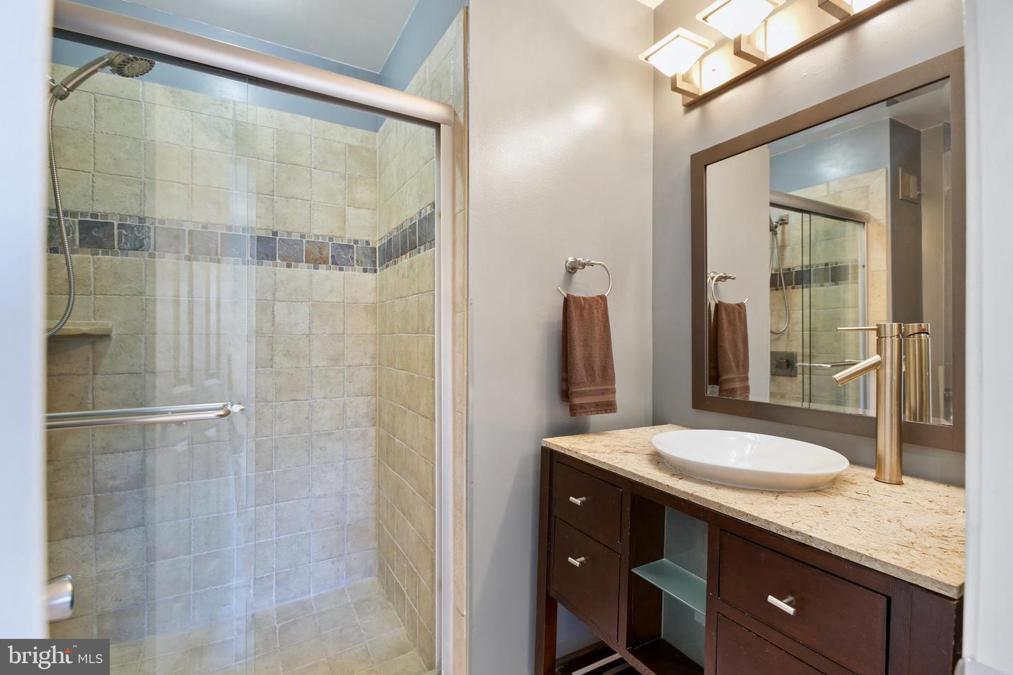 4263 SLEEPY LAKE DRIVE, FAIRFAX, Virginia 22033, 3 Bedrooms Bedrooms, ,2 BathroomsBathrooms,Residential,For sale,4263 SLEEPY LAKE DRIVE,VAFX2239816 MLS # VAFX2239816