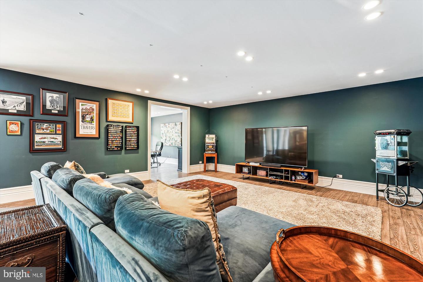 23022 LAVENDER VALLEY CT, ASHBURN, Virginia 20148, 6 Bedrooms Bedrooms, ,6 BathroomsBathrooms,Residential,For sale,23022 LAVENDER VALLEY CT,VALO2096052 MLS # VALO2096052