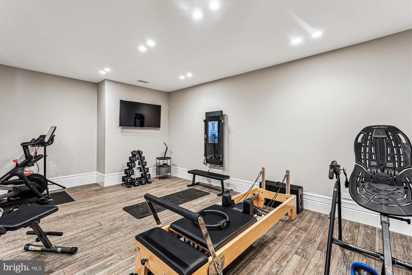 23022 LAVENDER VALLEY CT, ASHBURN, Virginia 20148, 6 Bedrooms Bedrooms, ,6 BathroomsBathrooms,Residential,For sale,23022 LAVENDER VALLEY CT,VALO2096052 MLS # VALO2096052