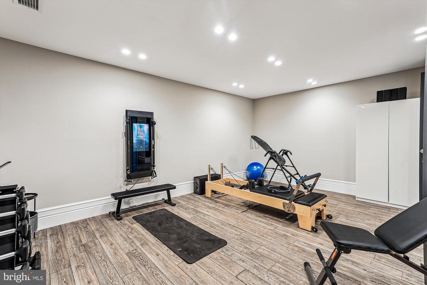 23022 LAVENDER VALLEY CT, ASHBURN, Virginia 20148, 6 Bedrooms Bedrooms, ,6 BathroomsBathrooms,Residential,For sale,23022 LAVENDER VALLEY CT,VALO2096052 MLS # VALO2096052