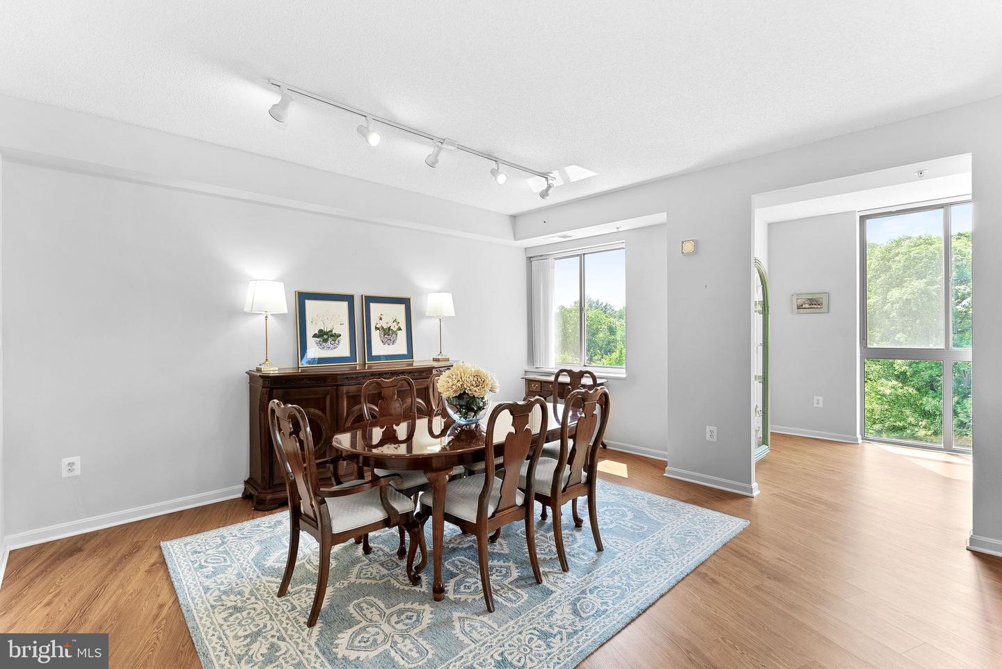 19355 CYPRESS RIDGE TER #521, LEESBURG, Virginia 20176, 2 Bedrooms Bedrooms, ,2 BathroomsBathrooms,Residential,For sale,19355 CYPRESS RIDGE TER #521,VALO2096066 MLS # VALO2096066