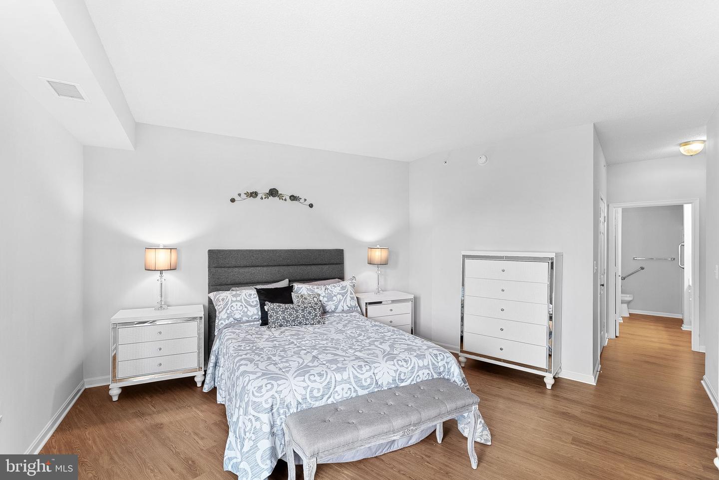 19355 CYPRESS RIDGE TER #521, LEESBURG, Virginia 20176, 2 Bedrooms Bedrooms, ,2 BathroomsBathrooms,Residential,For sale,19355 CYPRESS RIDGE TER #521,VALO2096066 MLS # VALO2096066