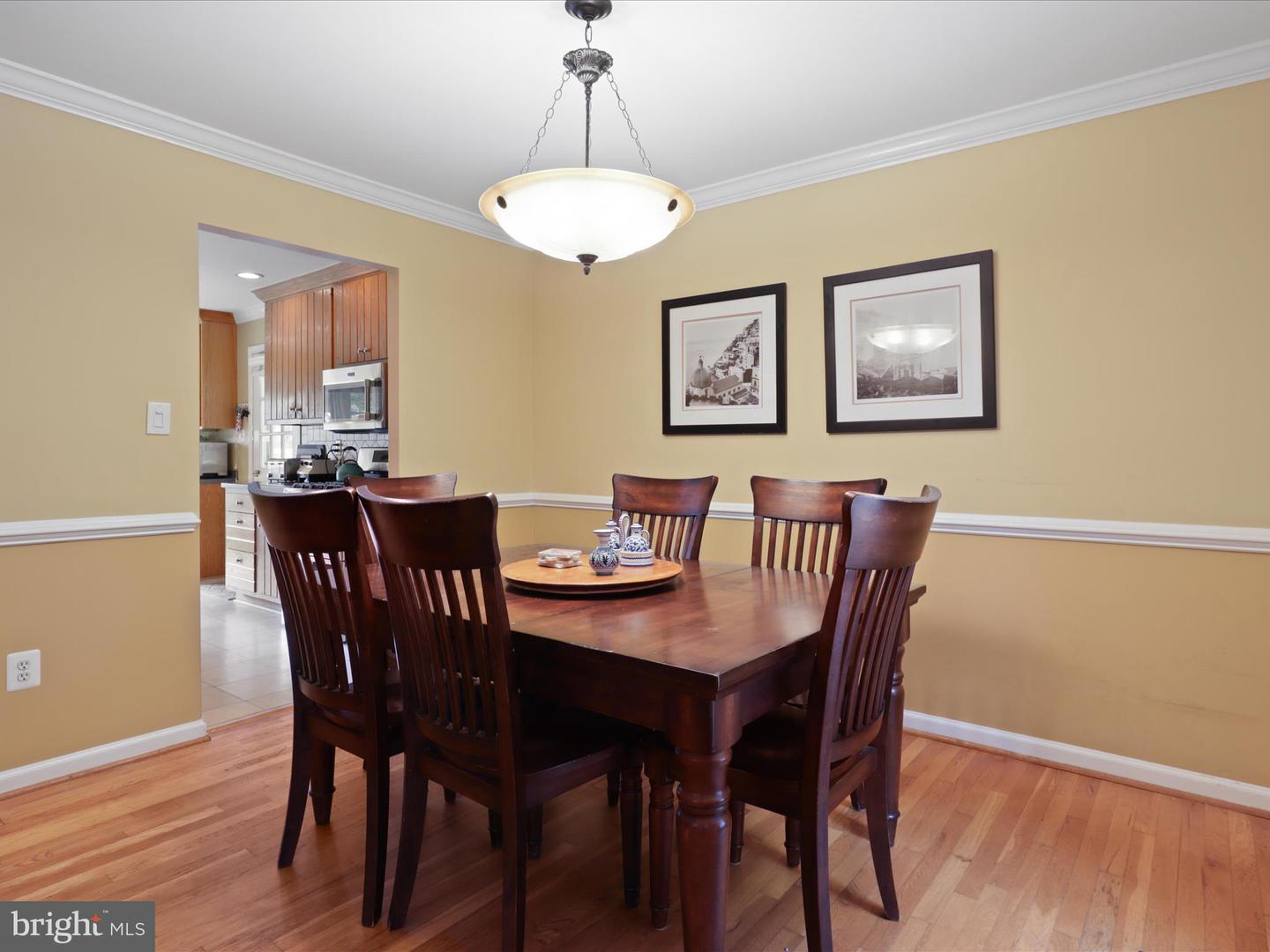 4412 WOODCHUCK CT, ANNANDALE, Virginia 22003, 5 Bedrooms Bedrooms, 10 Rooms Rooms,3 BathroomsBathrooms,Residential,For sale,4412 WOODCHUCK CT,VAFX2240298 MLS # VAFX2240298