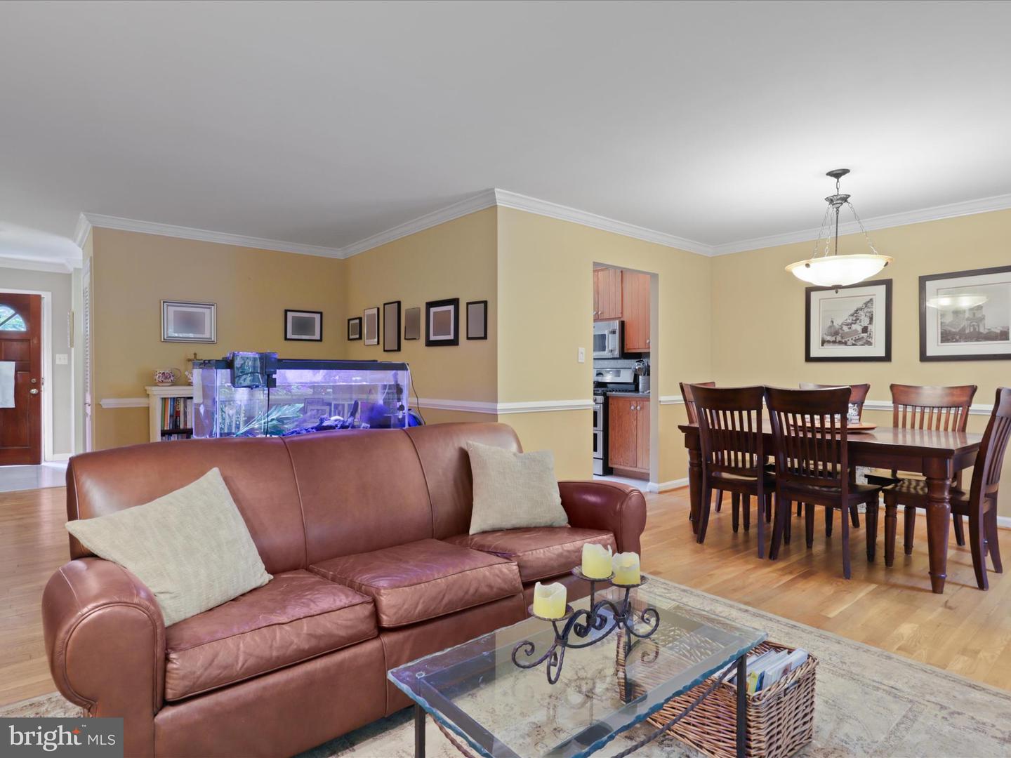 4412 WOODCHUCK CT, ANNANDALE, Virginia 22003, 5 Bedrooms Bedrooms, 10 Rooms Rooms,3 BathroomsBathrooms,Residential,For sale,4412 WOODCHUCK CT,VAFX2240298 MLS # VAFX2240298
