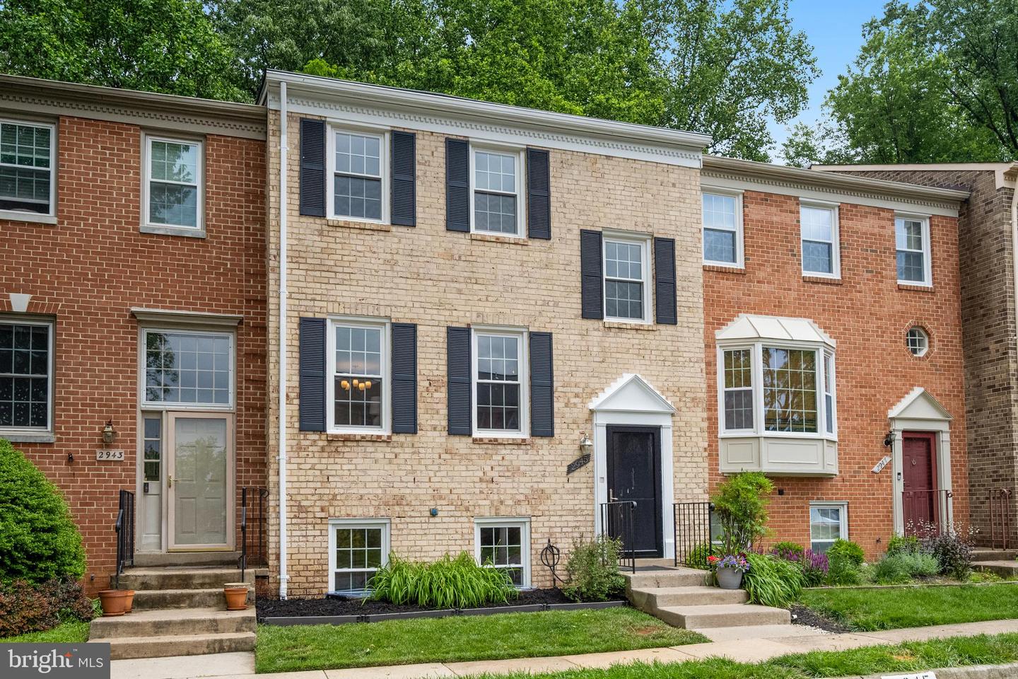 2945 WATERFORD CT, VIENNA, Virginia 22181, 4 Bedrooms Bedrooms, ,3 BathroomsBathrooms,Residential,For sale,2945 WATERFORD CT,VAFX2240338 MLS # VAFX2240338