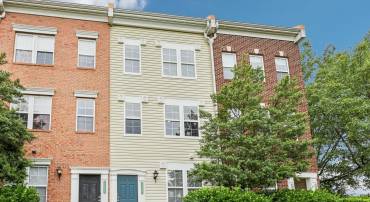 42397 GOLDENSEAL SQ, BRAMBLETON, Virginia 20148, 2 Bedrooms Bedrooms, ,2 BathroomsBathrooms,Residential,For sale,42397 GOLDENSEAL SQ,VALO2096234 MLS # VALO2096234