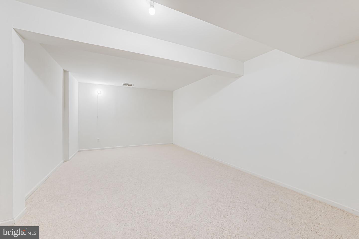 14109 SNICKERSVILLE DR, GAINESVILLE, Virginia 20155, 4 Bedrooms Bedrooms, ,3 BathroomsBathrooms,Residential,For sale,14109 SNICKERSVILLE DR,VAPW2094556 MLS # VAPW2094556