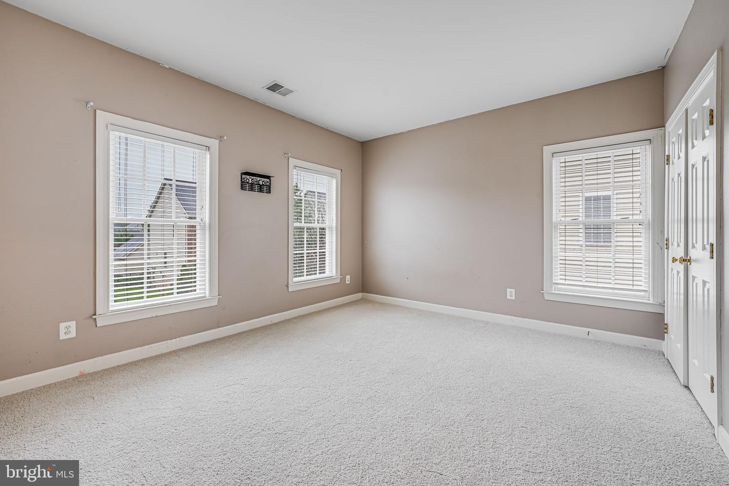 14109 SNICKERSVILLE DR, GAINESVILLE, Virginia 20155, 4 Bedrooms Bedrooms, ,3 BathroomsBathrooms,Residential,For sale,14109 SNICKERSVILLE DR,VAPW2094556 MLS # VAPW2094556
