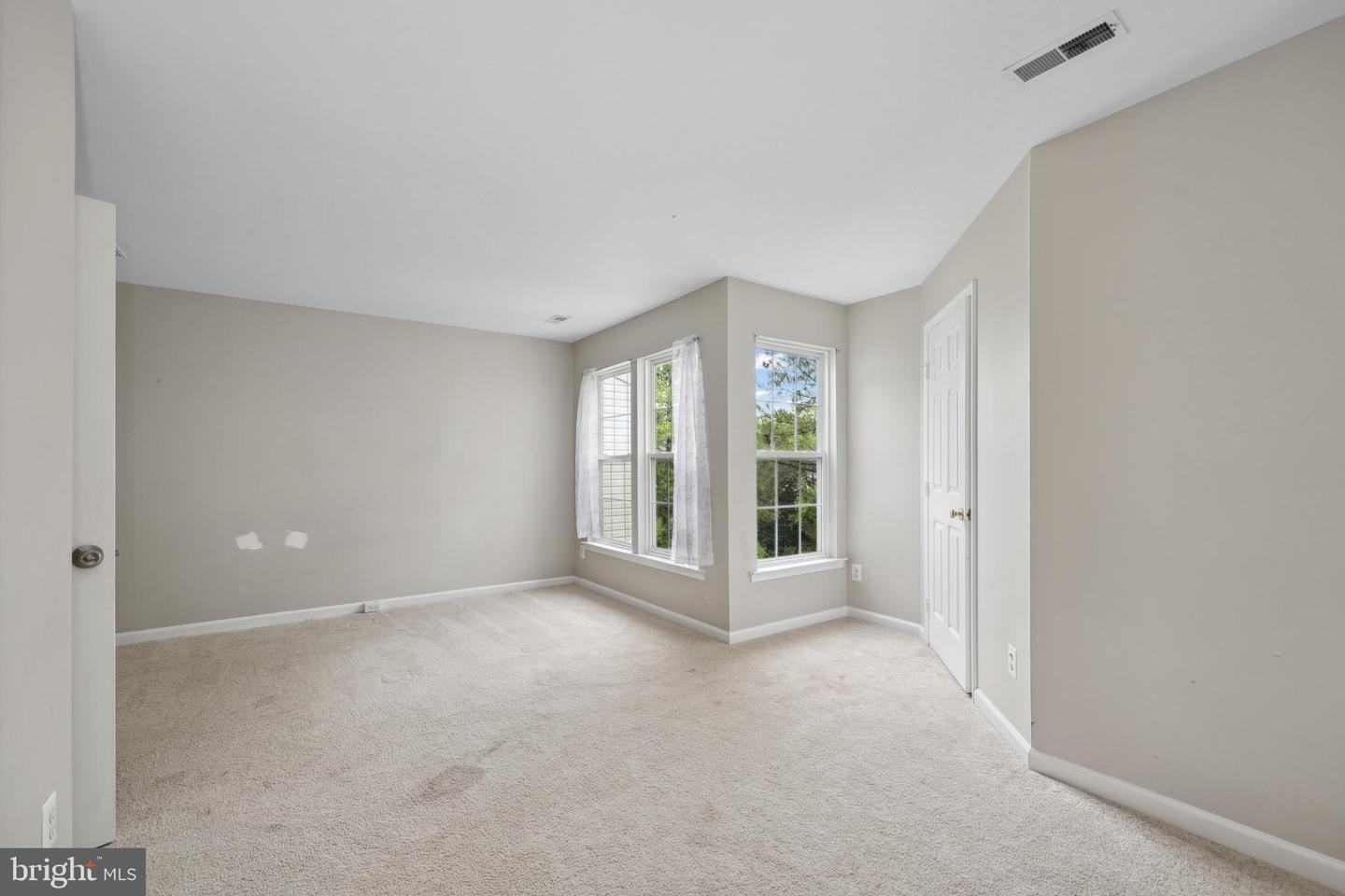 7001 MANAHOAC PL, GAINESVILLE, Virginia 20155, 3 Bedrooms Bedrooms, ,3 BathroomsBathrooms,Residential,For sale,7001 MANAHOAC PL,VAPW2094560 MLS # VAPW2094560