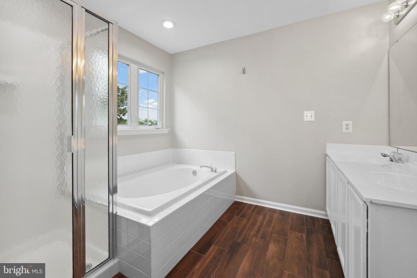 7001 MANAHOAC PL, GAINESVILLE, Virginia 20155, 3 Bedrooms Bedrooms, ,3 BathroomsBathrooms,Residential,For sale,7001 MANAHOAC PL,VAPW2094560 MLS # VAPW2094560