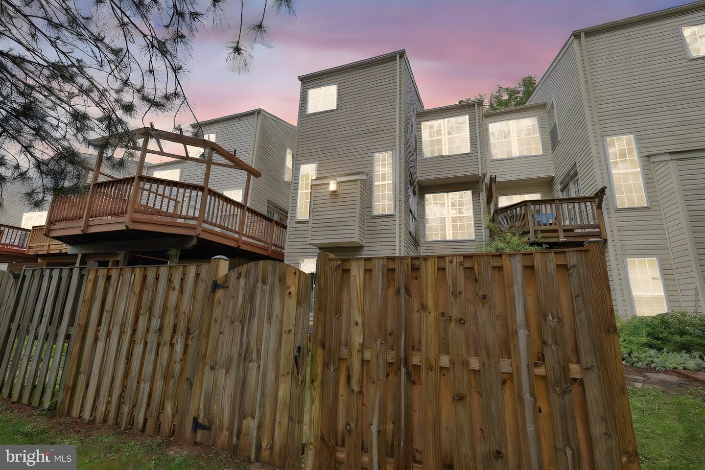 7001 MANAHOAC PL, GAINESVILLE, Virginia 20155, 3 Bedrooms Bedrooms, ,3 BathroomsBathrooms,Residential,For sale,7001 MANAHOAC PL,VAPW2094560 MLS # VAPW2094560