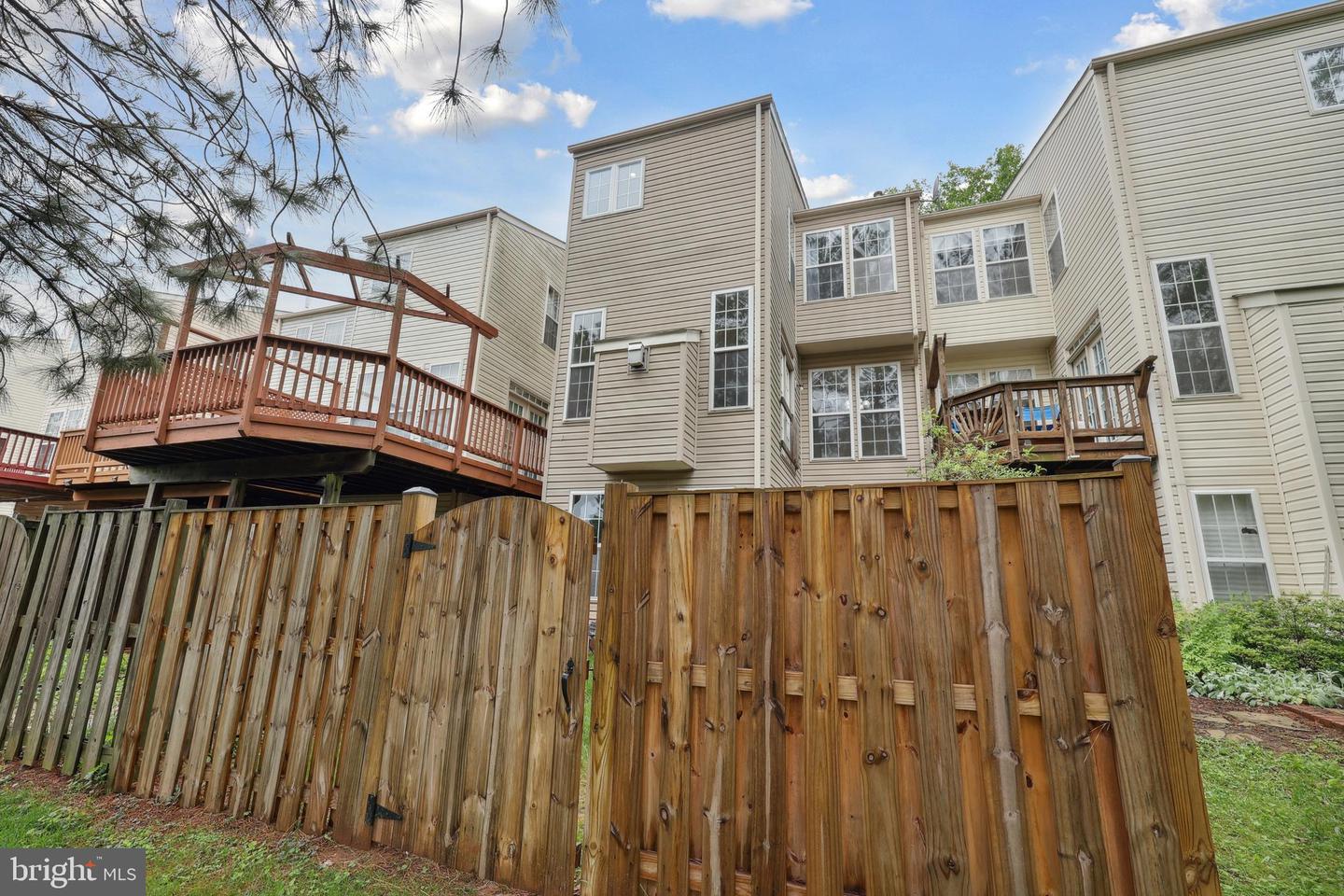 7001 MANAHOAC PL, GAINESVILLE, Virginia 20155, 3 Bedrooms Bedrooms, ,3 BathroomsBathrooms,Residential,For sale,7001 MANAHOAC PL,VAPW2094560 MLS # VAPW2094560