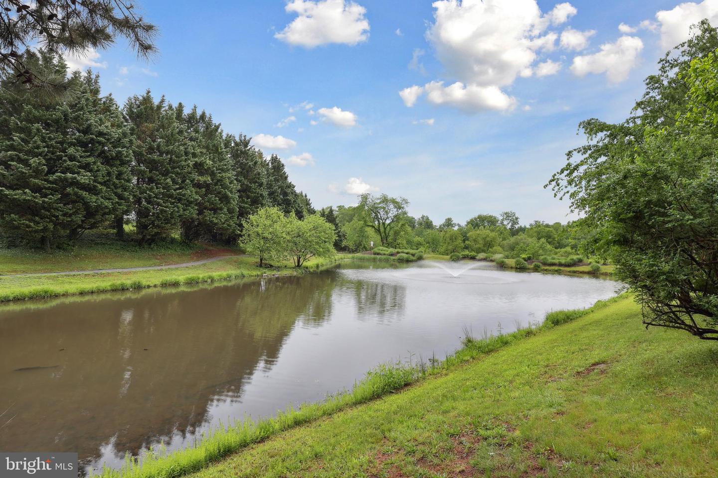 7001 MANAHOAC PL, GAINESVILLE, Virginia 20155, 3 Bedrooms Bedrooms, ,3 BathroomsBathrooms,Residential,For sale,7001 MANAHOAC PL,VAPW2094560 MLS # VAPW2094560