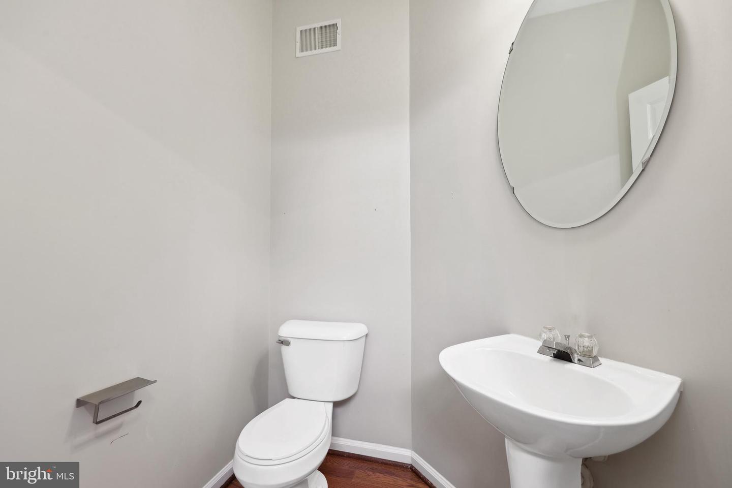 7001 MANAHOAC PL, GAINESVILLE, Virginia 20155, 3 Bedrooms Bedrooms, ,3 BathroomsBathrooms,Residential,For sale,7001 MANAHOAC PL,VAPW2094560 MLS # VAPW2094560