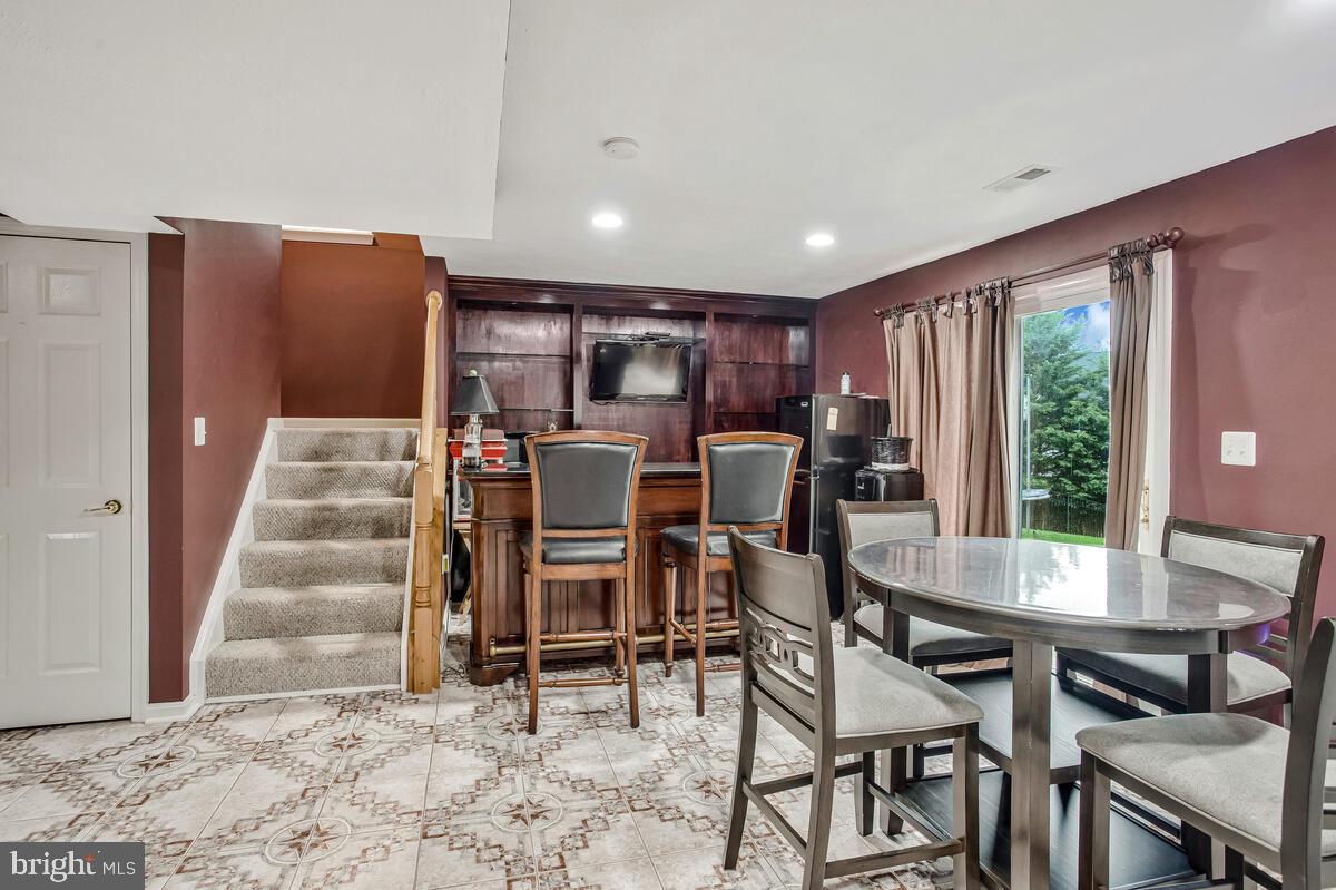 6427 OSPREY CT, WOODBRIDGE, Virginia 22192, 4 Bedrooms Bedrooms, ,3 BathroomsBathrooms,Residential,For sale,6427 OSPREY CT,VAPW2094544 MLS # VAPW2094544