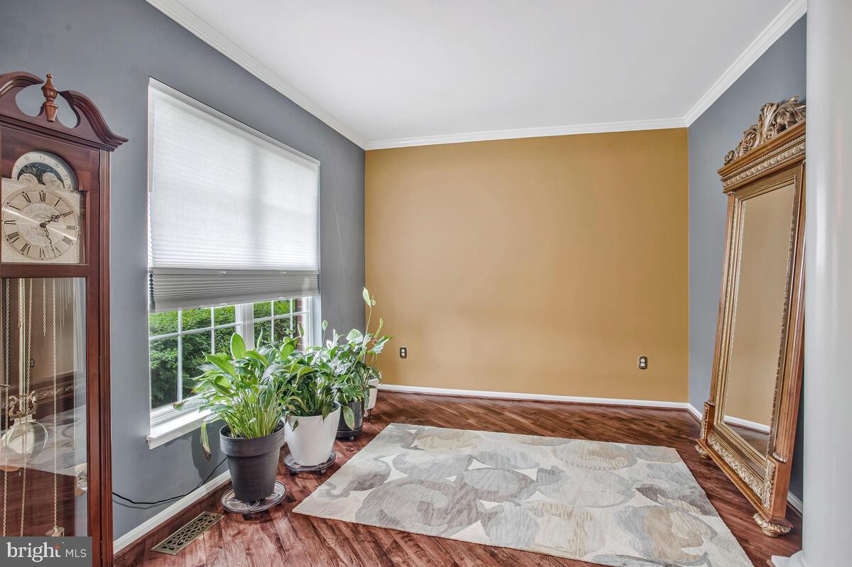 6427 OSPREY CT, WOODBRIDGE, Virginia 22192, 4 Bedrooms Bedrooms, ,3 BathroomsBathrooms,Residential,For sale,6427 OSPREY CT,VAPW2094544 MLS # VAPW2094544