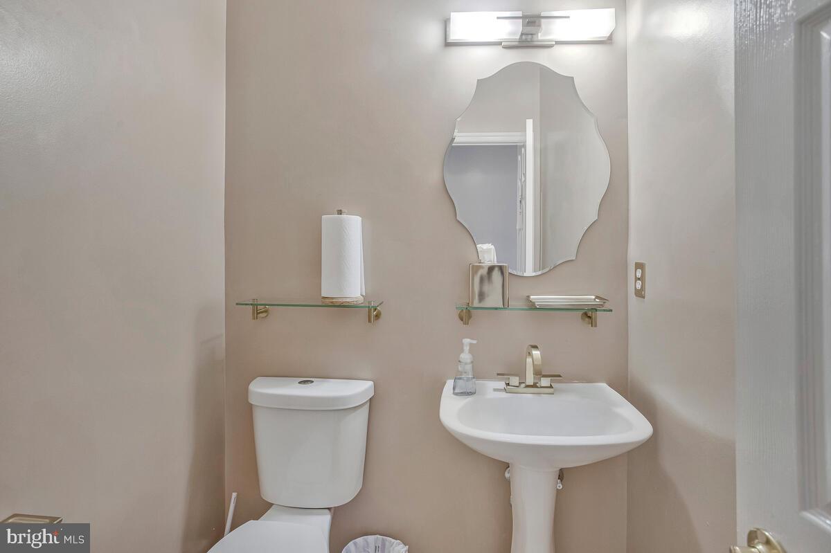 6427 OSPREY CT, WOODBRIDGE, Virginia 22192, 4 Bedrooms Bedrooms, ,3 BathroomsBathrooms,Residential,For sale,6427 OSPREY CT,VAPW2094544 MLS # VAPW2094544