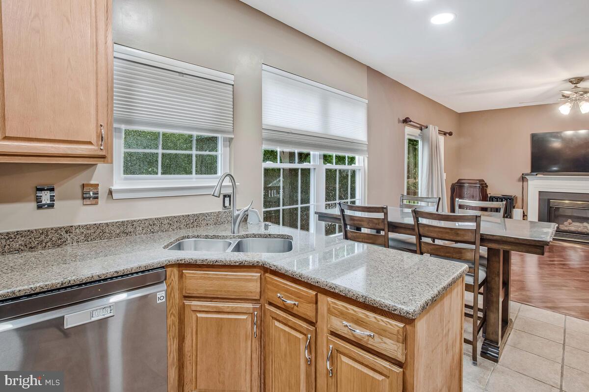 6427 OSPREY CT, WOODBRIDGE, Virginia 22192, 4 Bedrooms Bedrooms, ,3 BathroomsBathrooms,Residential,For sale,6427 OSPREY CT,VAPW2094544 MLS # VAPW2094544