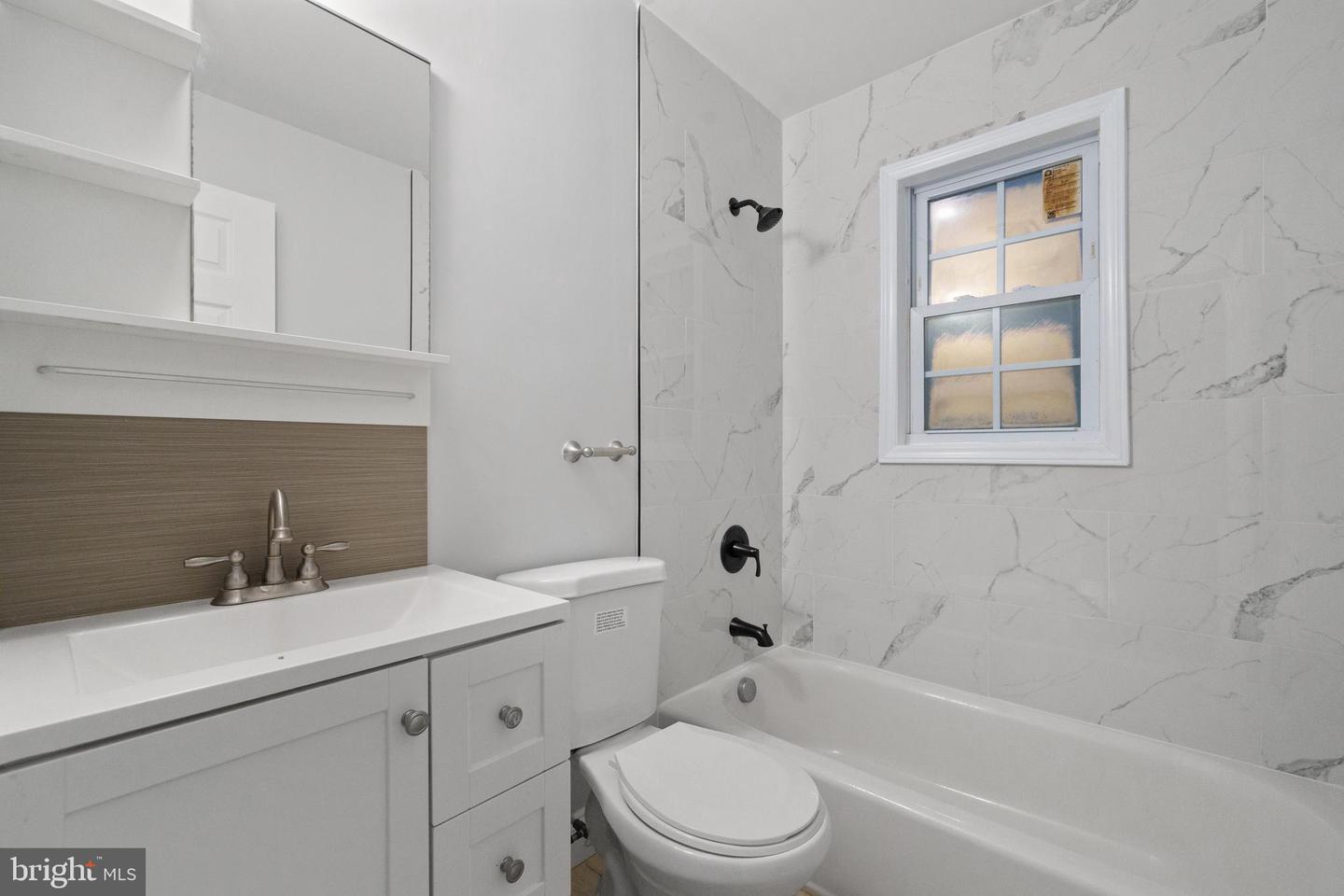 14504 FULLERTON RD, WOODBRIDGE, Virginia 22193, 5 Bedrooms Bedrooms, ,3 BathroomsBathrooms,Residential,For sale,14504 FULLERTON RD,VAPW2094484 MLS # VAPW2094484