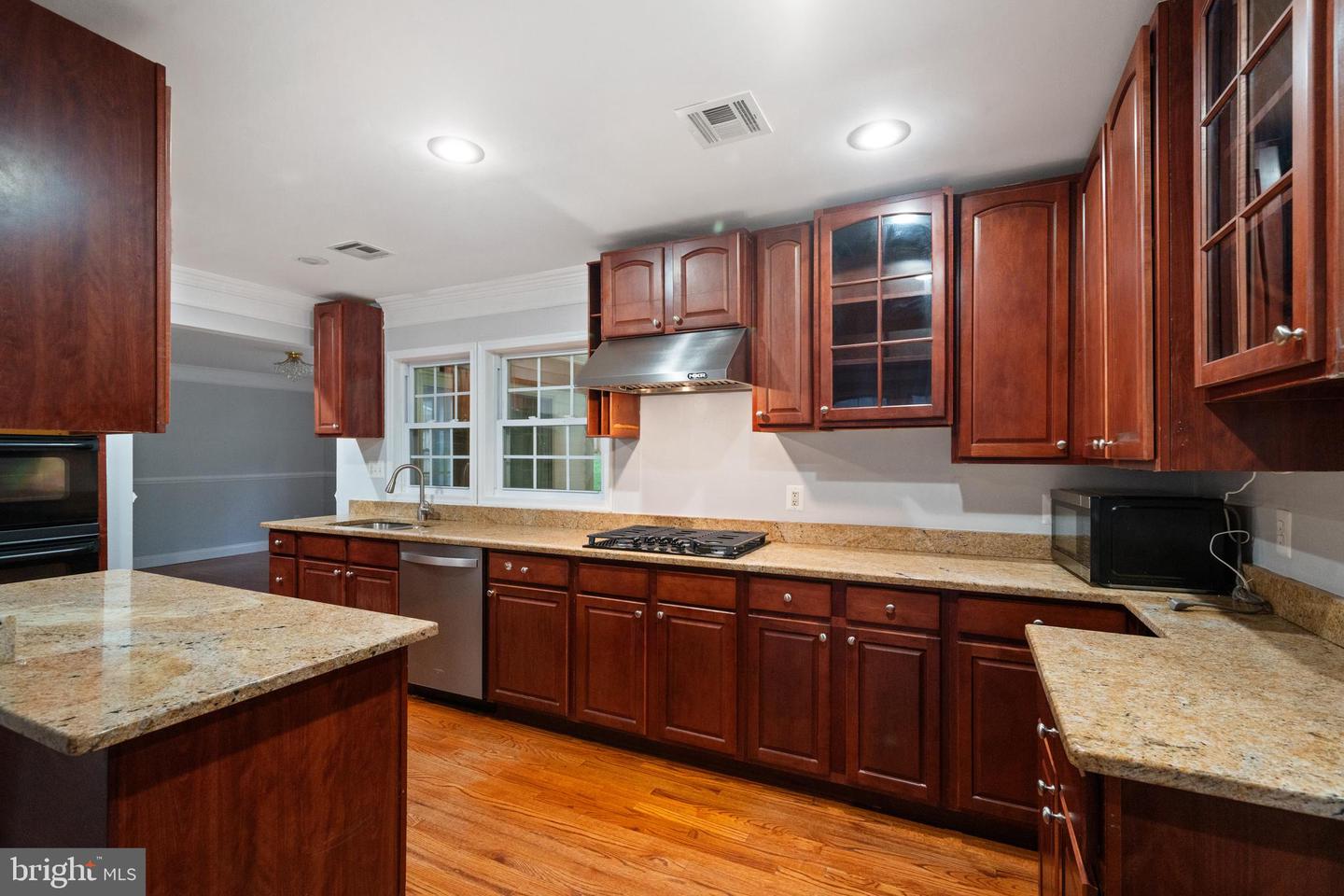 14504 FULLERTON RD, WOODBRIDGE, Virginia 22193, 5 Bedrooms Bedrooms, ,3 BathroomsBathrooms,Residential,For sale,14504 FULLERTON RD,VAPW2094484 MLS # VAPW2094484