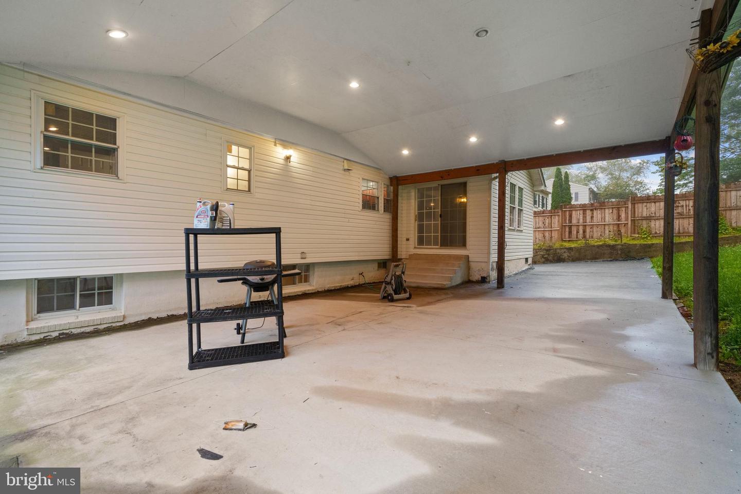 14504 FULLERTON RD, WOODBRIDGE, Virginia 22193, 5 Bedrooms Bedrooms, ,3 BathroomsBathrooms,Residential,For sale,14504 FULLERTON RD,VAPW2094484 MLS # VAPW2094484