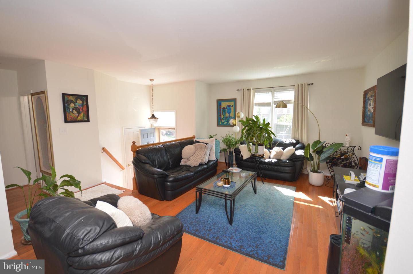 12319 FOX LAKE CT, FAIRFAX, Virginia 22033, 3 Bedrooms Bedrooms, ,2 BathroomsBathrooms,Residential,For sale,12319 FOX LAKE CT,VAFX2240426 MLS # VAFX2240426