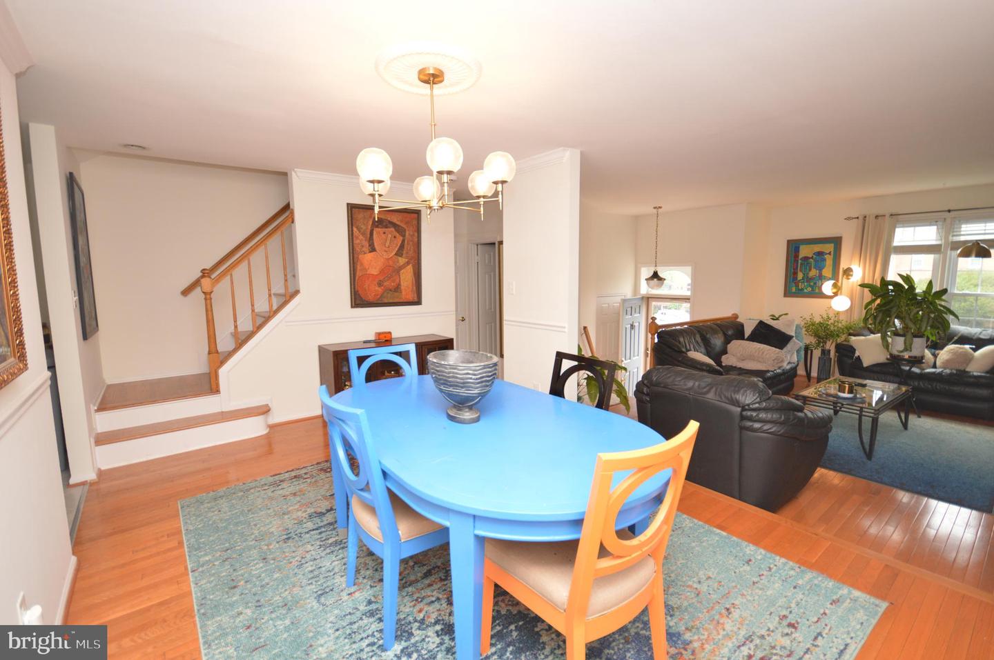 12319 FOX LAKE CT, FAIRFAX, Virginia 22033, 3 Bedrooms Bedrooms, ,2 BathroomsBathrooms,Residential,For sale,12319 FOX LAKE CT,VAFX2240426 MLS # VAFX2240426