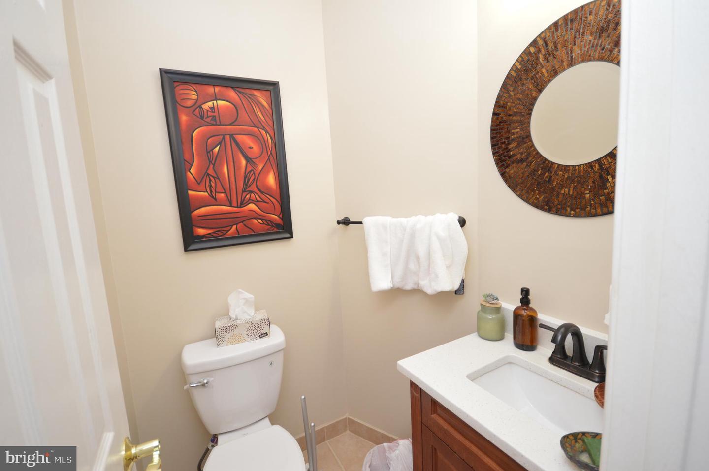 12319 FOX LAKE CT, FAIRFAX, Virginia 22033, 3 Bedrooms Bedrooms, ,2 BathroomsBathrooms,Residential,For sale,12319 FOX LAKE CT,VAFX2240426 MLS # VAFX2240426