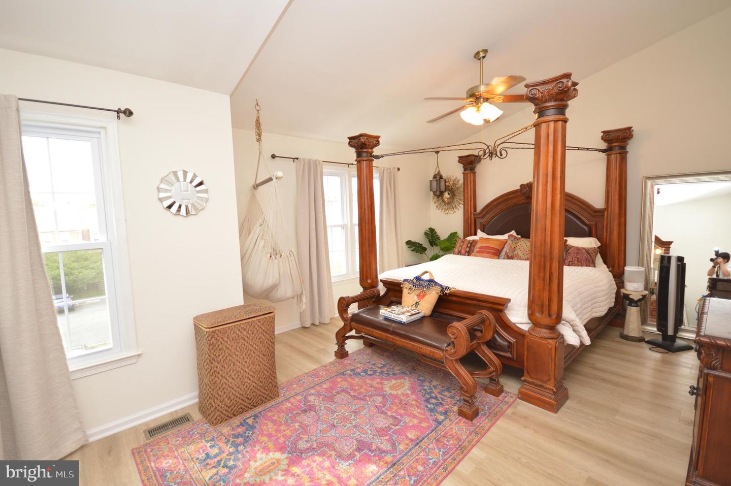 12319 FOX LAKE CT, FAIRFAX, Virginia 22033, 3 Bedrooms Bedrooms, ,2 BathroomsBathrooms,Residential,For sale,12319 FOX LAKE CT,VAFX2240426 MLS # VAFX2240426