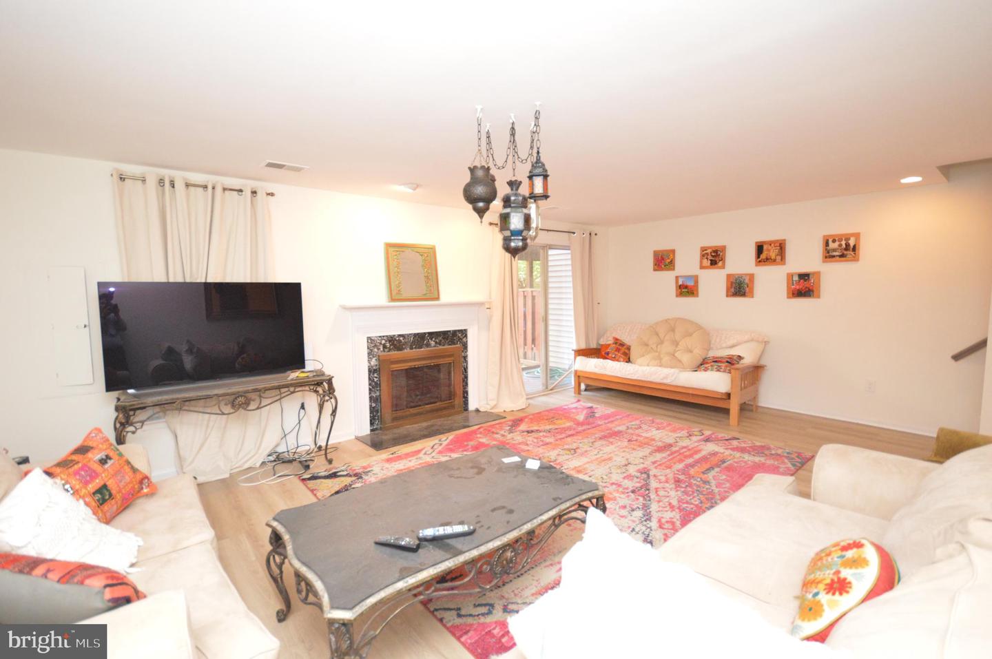 12319 FOX LAKE CT, FAIRFAX, Virginia 22033, 3 Bedrooms Bedrooms, ,2 BathroomsBathrooms,Residential,For sale,12319 FOX LAKE CT,VAFX2240426 MLS # VAFX2240426