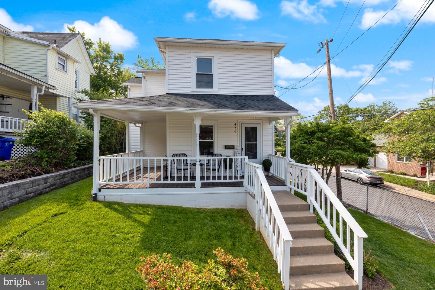 4914 22ND ST N, ARLINGTON, Virginia 22207, 2 Bedrooms Bedrooms, ,2 BathroomsBathrooms,Residential,For sale,4914 22ND ST N,VAAR2057348 MLS # VAAR2057348