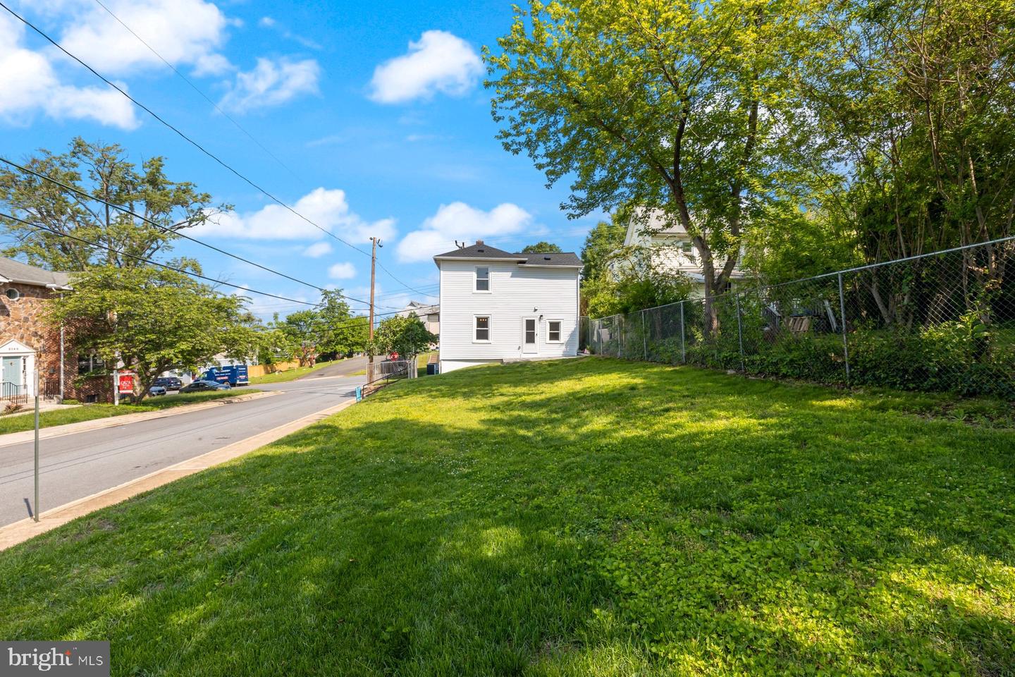 4914 22ND ST N, ARLINGTON, Virginia 22207, 2 Bedrooms Bedrooms, ,2 BathroomsBathrooms,Residential,For sale,4914 22ND ST N,VAAR2057348 MLS # VAAR2057348