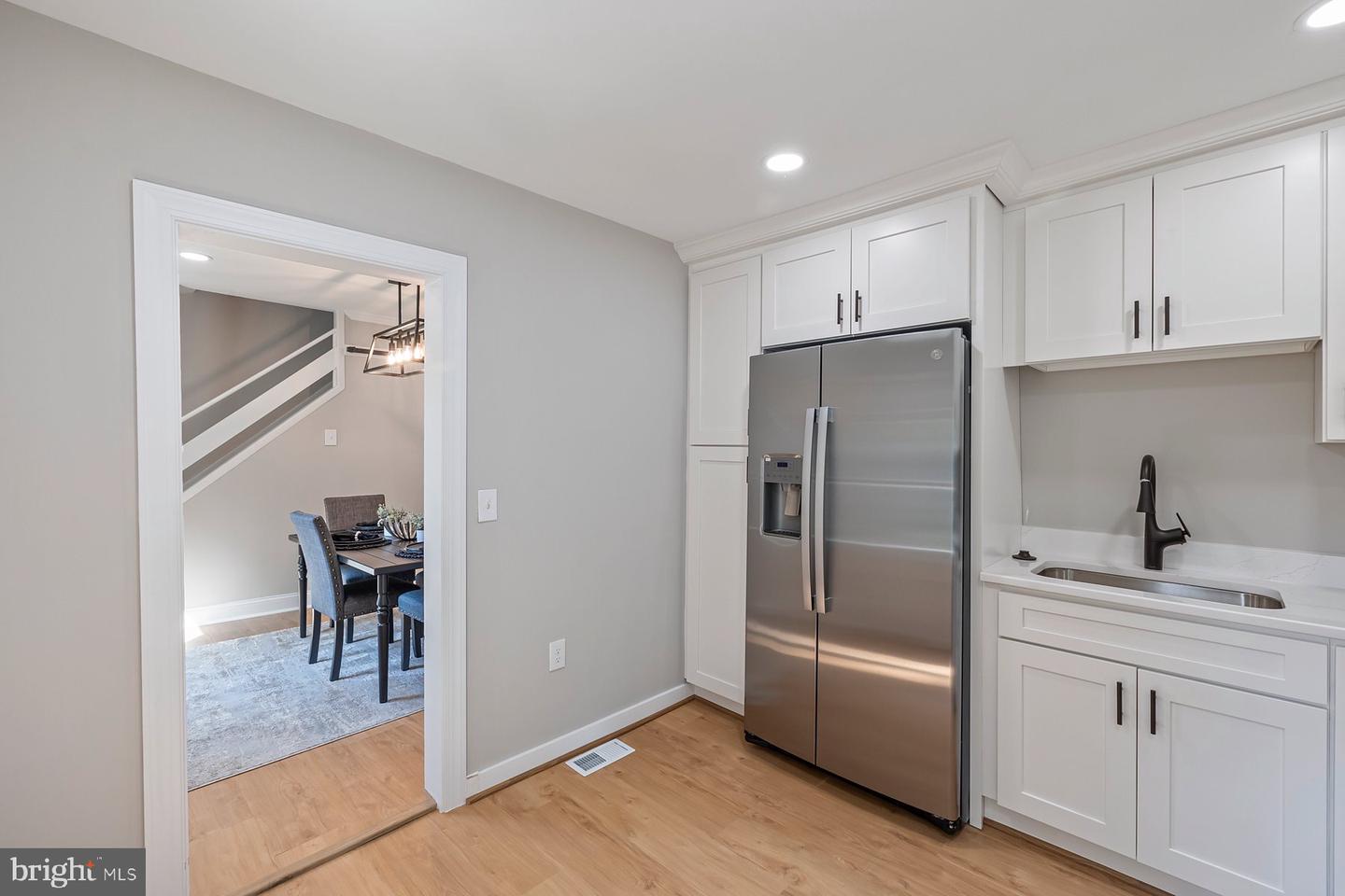 4914 22ND ST N, ARLINGTON, Virginia 22207, 2 Bedrooms Bedrooms, ,2 BathroomsBathrooms,Residential,For sale,4914 22ND ST N,VAAR2057348 MLS # VAAR2057348