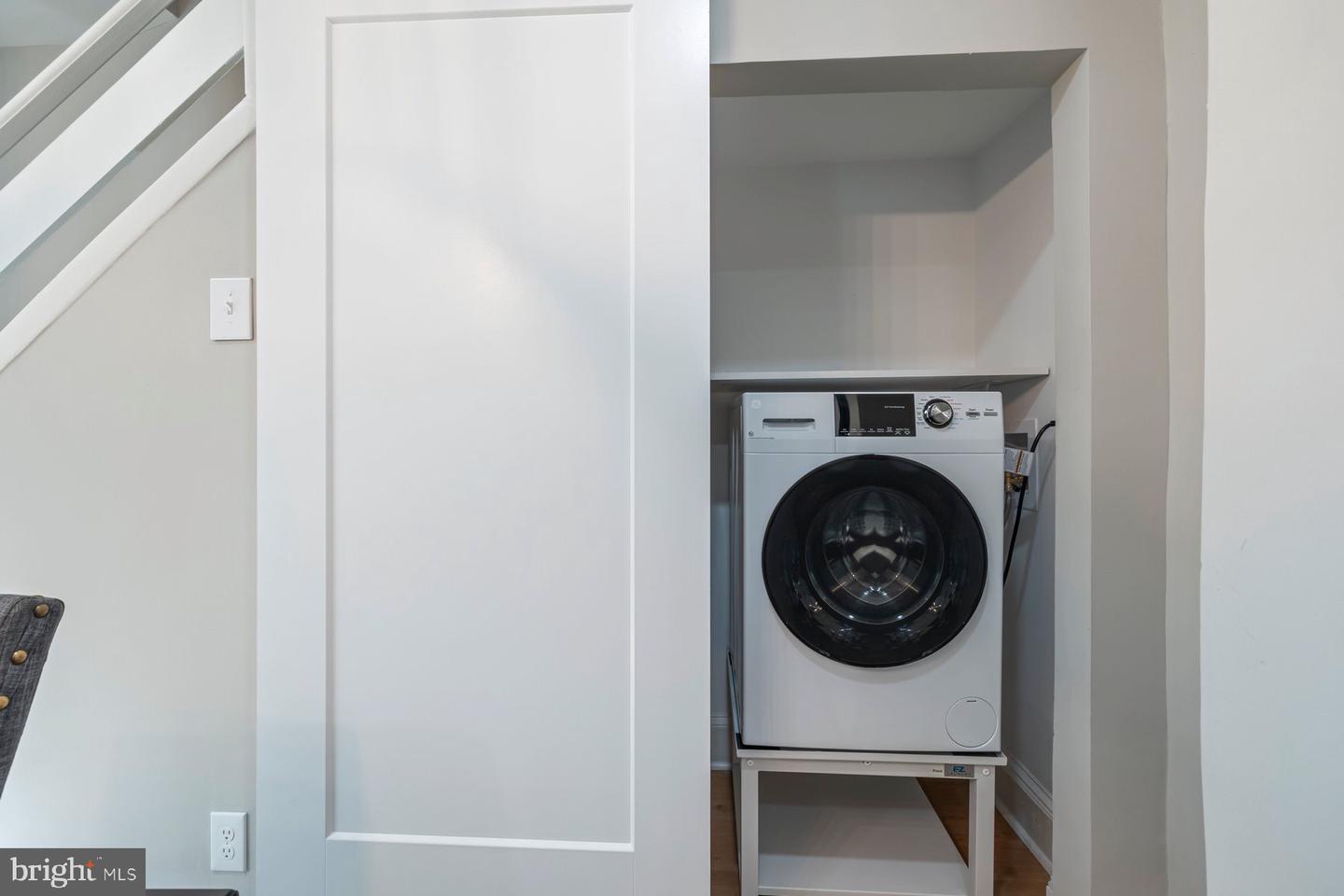 4914 22ND ST N, ARLINGTON, Virginia 22207, 2 Bedrooms Bedrooms, ,2 BathroomsBathrooms,Residential,For sale,4914 22ND ST N,VAAR2057348 MLS # VAAR2057348