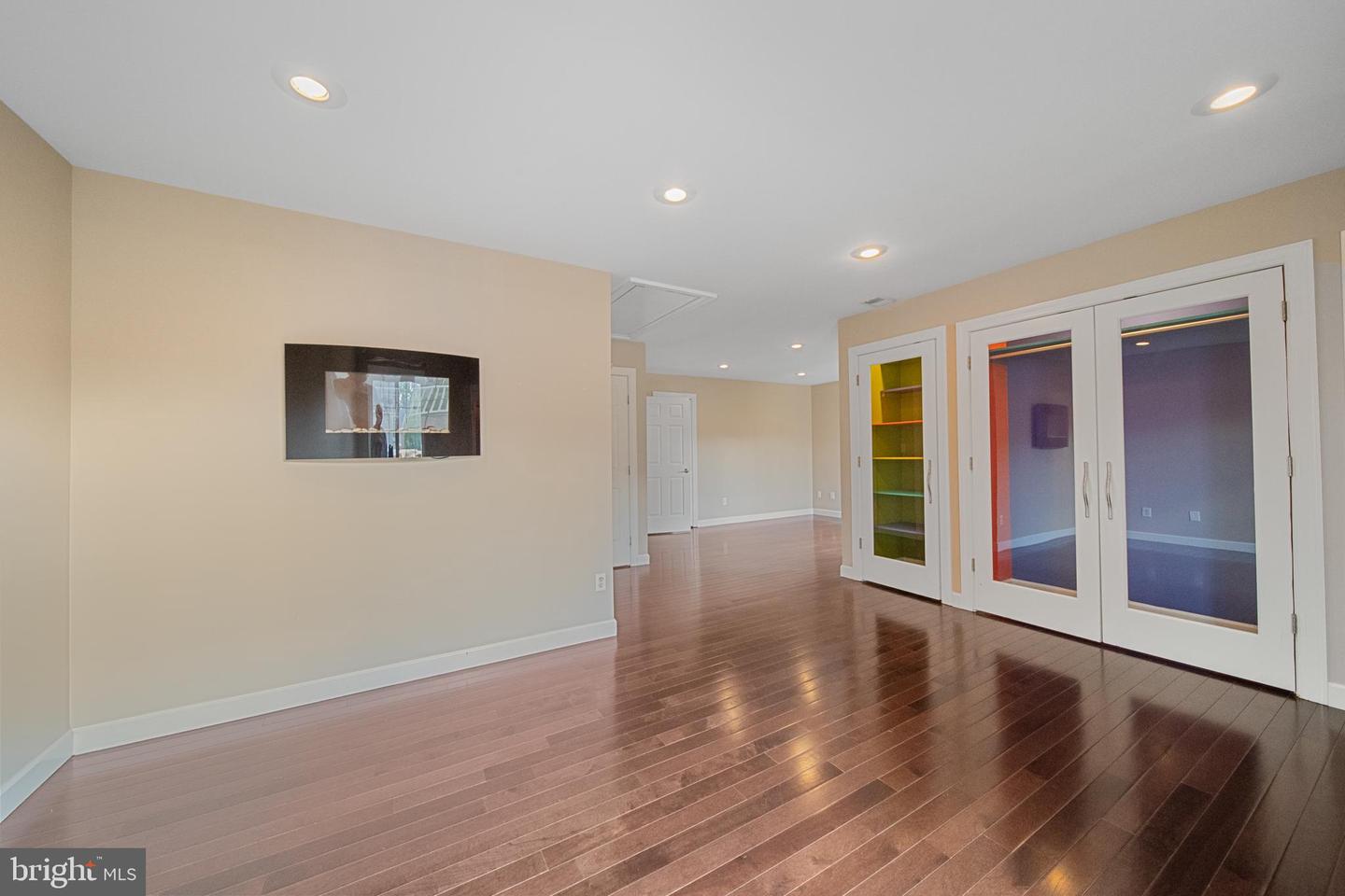 2054 MADRILLON RD, VIENNA, Virginia 22182, 4 Bedrooms Bedrooms, ,4 BathroomsBathrooms,Residential,For sale,2054 MADRILLON RD,VAFX2240190 MLS # VAFX2240190
