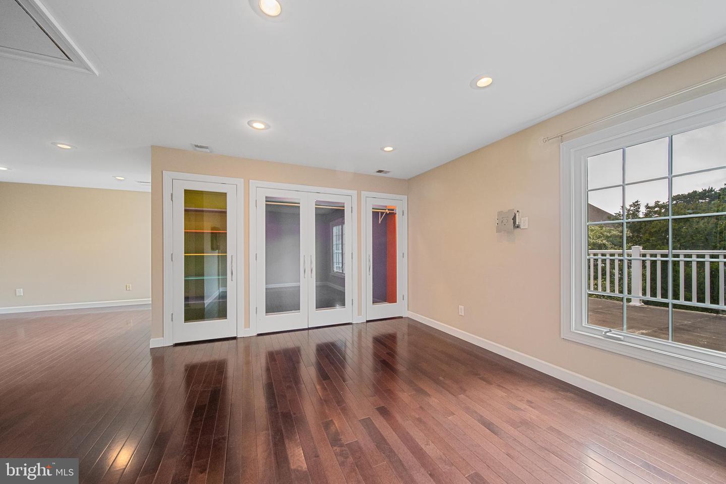 2054 MADRILLON RD, VIENNA, Virginia 22182, 4 Bedrooms Bedrooms, ,4 BathroomsBathrooms,Residential,For sale,2054 MADRILLON RD,VAFX2240190 MLS # VAFX2240190