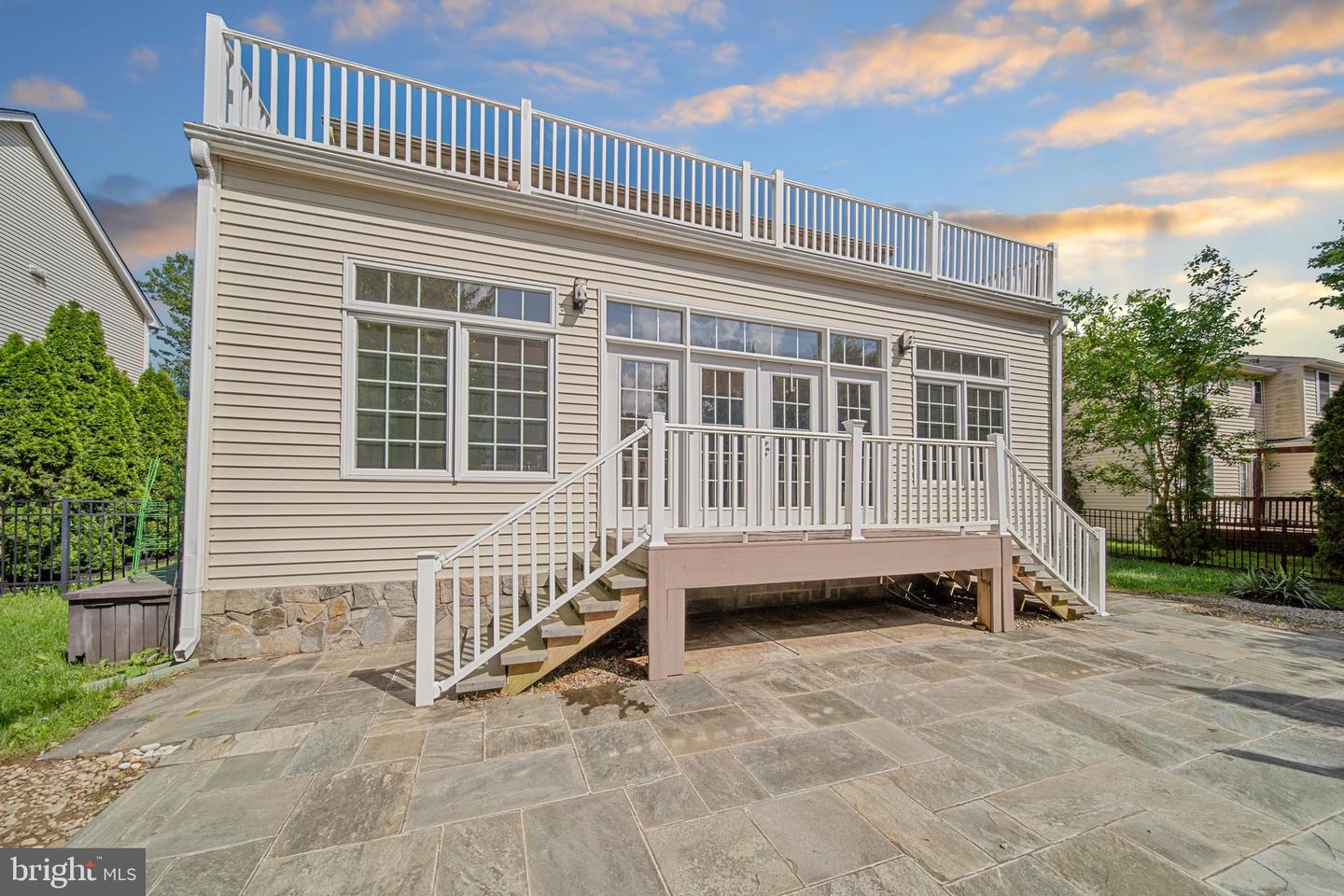 2054 MADRILLON RD, VIENNA, Virginia 22182, 4 Bedrooms Bedrooms, ,4 BathroomsBathrooms,Residential,For sale,2054 MADRILLON RD,VAFX2240190 MLS # VAFX2240190