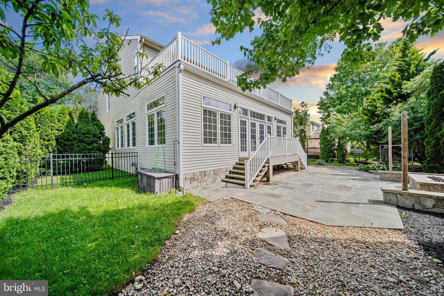 2054 MADRILLON RD, VIENNA, Virginia 22182, 4 Bedrooms Bedrooms, ,4 BathroomsBathrooms,Residential,For sale,2054 MADRILLON RD,VAFX2240190 MLS # VAFX2240190