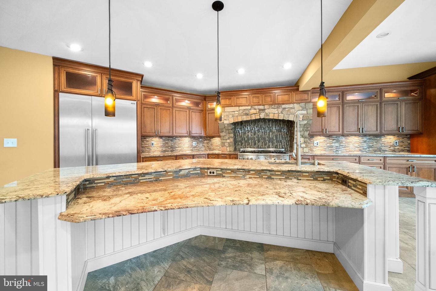 2054 MADRILLON RD, VIENNA, Virginia 22182, 4 Bedrooms Bedrooms, ,4 BathroomsBathrooms,Residential,For sale,2054 MADRILLON RD,VAFX2240190 MLS # VAFX2240190