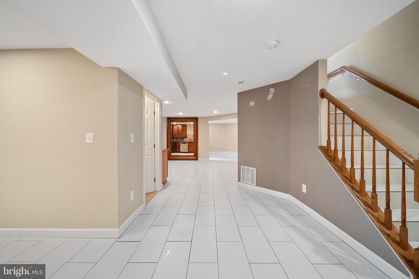 2054 MADRILLON RD, VIENNA, Virginia 22182, 4 Bedrooms Bedrooms, ,4 BathroomsBathrooms,Residential,For sale,2054 MADRILLON RD,VAFX2240190 MLS # VAFX2240190