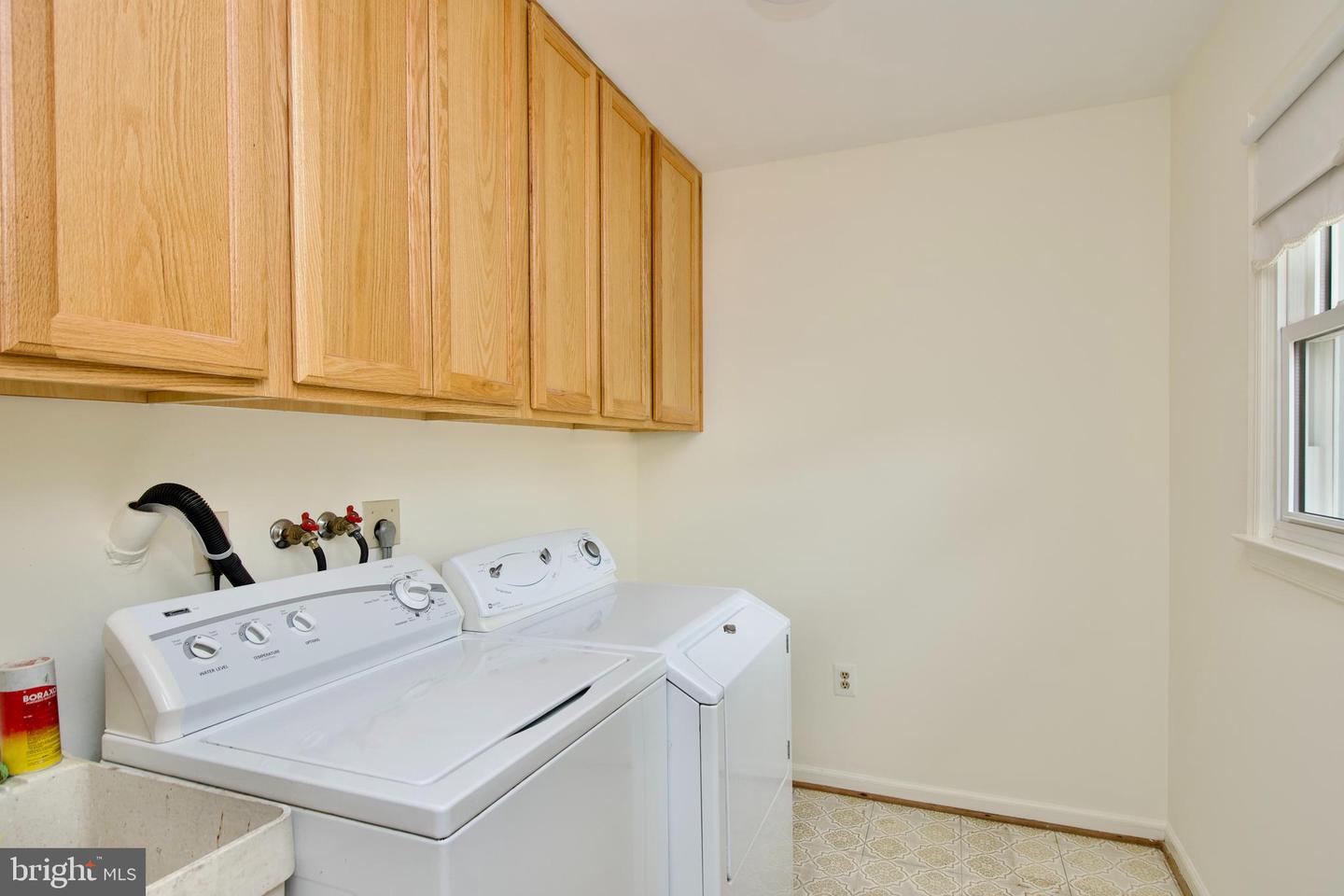 9200 SHOTGUN CT, SPRINGFIELD, Virginia 22153, 4 Bedrooms Bedrooms, ,2 BathroomsBathrooms,Residential,For sale,9200 SHOTGUN CT,VAFX2240306 MLS # VAFX2240306