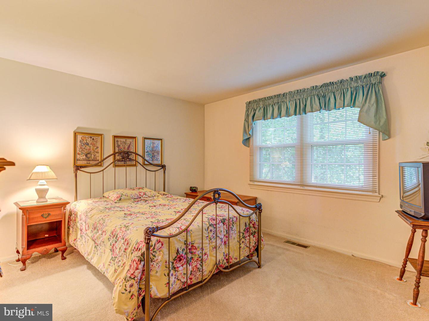 1551 POWELLS TAVERN PL, HERNDON, Virginia 20170, 3 Bedrooms Bedrooms, ,1 BathroomBathrooms,Residential,For sale,1551 POWELLS TAVERN PL,VAFX2240342 MLS # VAFX2240342