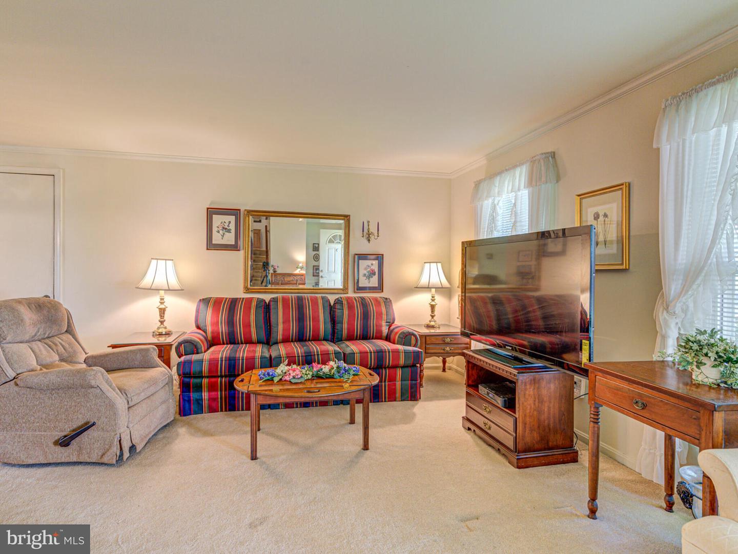 1551 POWELLS TAVERN PL, HERNDON, Virginia 20170, 3 Bedrooms Bedrooms, ,1 BathroomBathrooms,Residential,For sale,1551 POWELLS TAVERN PL,VAFX2240342 MLS # VAFX2240342