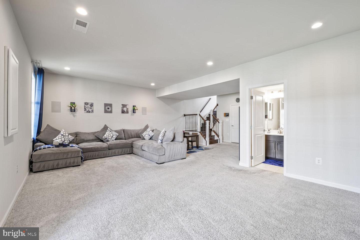 43222 THOROUGHFARE GAP TER, ASHBURN, Virginia 20148, 3 Bedrooms Bedrooms, ,3 BathroomsBathrooms,Residential,For sale,43222 THOROUGHFARE GAP TER,VALO2096246 MLS # VALO2096246