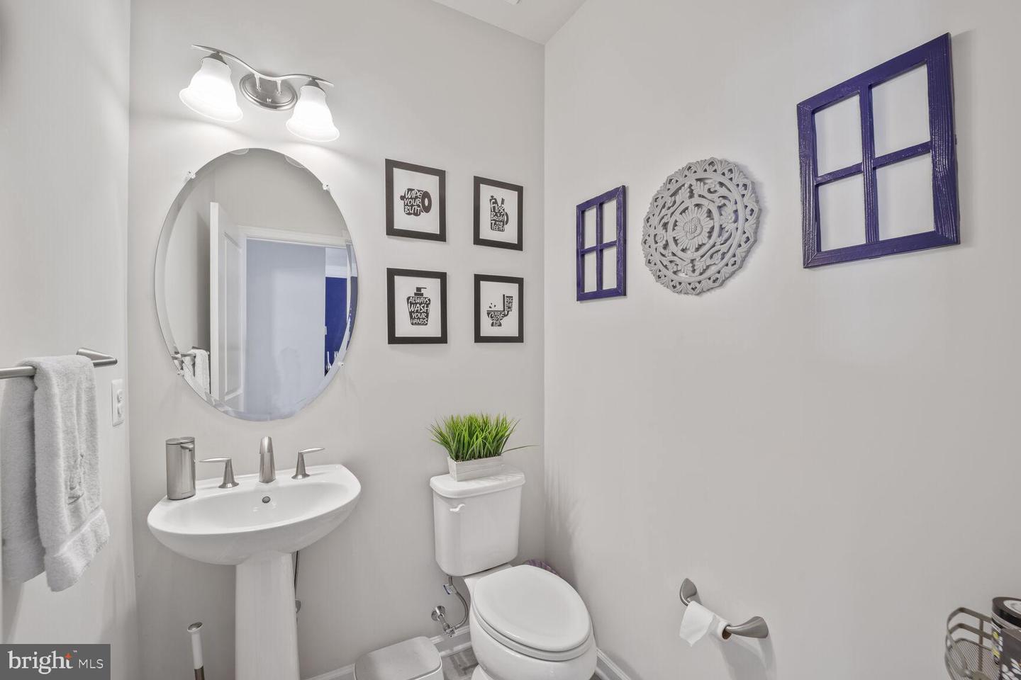 43222 THOROUGHFARE GAP TER, ASHBURN, Virginia 20148, 3 Bedrooms Bedrooms, ,3 BathroomsBathrooms,Residential,For sale,43222 THOROUGHFARE GAP TER,VALO2096246 MLS # VALO2096246