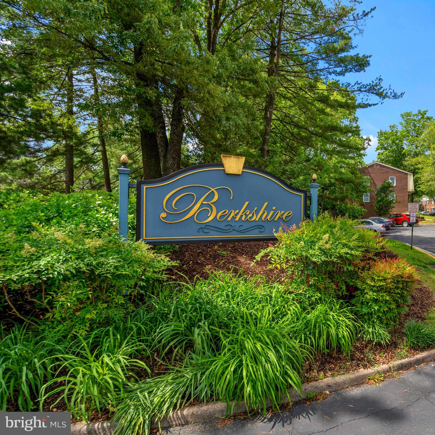 5828 WYOMISSING CT, ALEXANDRIA, Virginia 22303, 3 Bedrooms Bedrooms, ,2 BathroomsBathrooms,Residential,For sale,5828 WYOMISSING CT,VAFX2240494 MLS # VAFX2240494