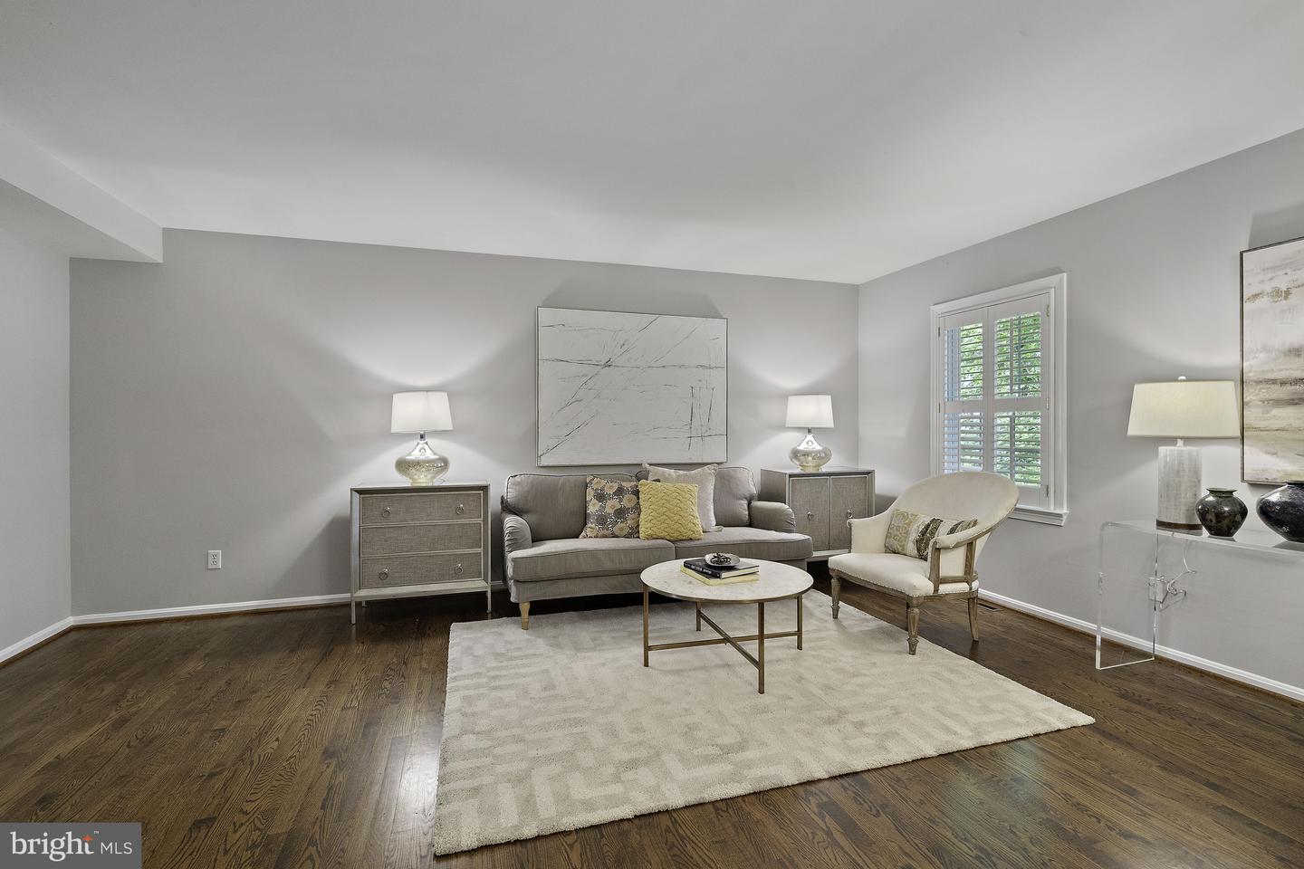 5828 WYOMISSING CT, ALEXANDRIA, Virginia 22303, 3 Bedrooms Bedrooms, ,2 BathroomsBathrooms,Residential,For sale,5828 WYOMISSING CT,VAFX2240494 MLS # VAFX2240494