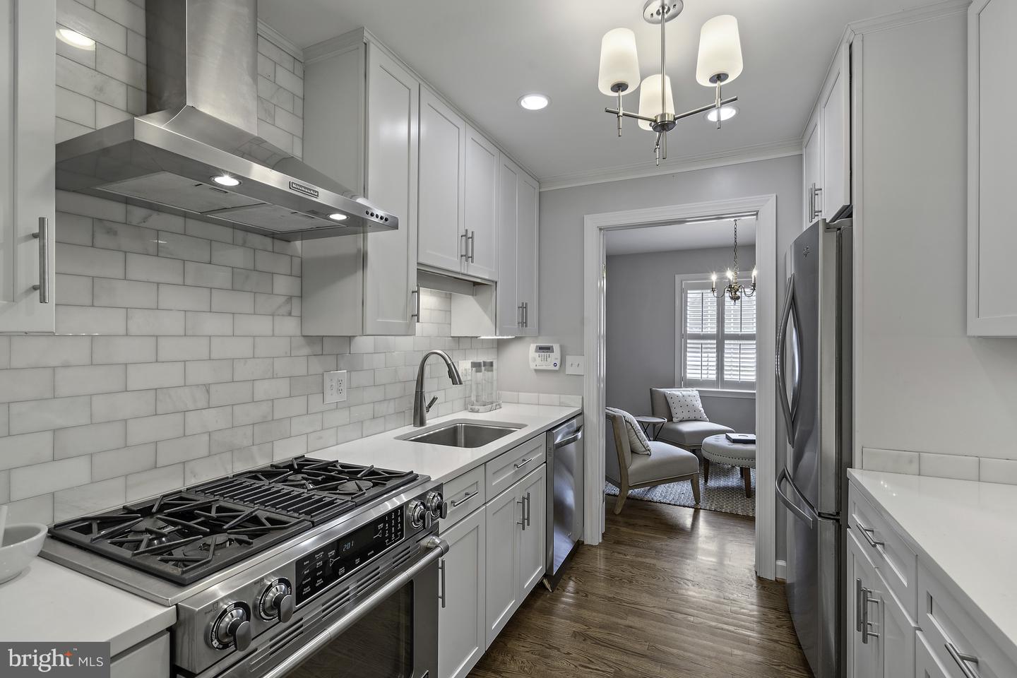 5828 WYOMISSING CT, ALEXANDRIA, Virginia 22303, 3 Bedrooms Bedrooms, ,2 BathroomsBathrooms,Residential,For sale,5828 WYOMISSING CT,VAFX2240494 MLS # VAFX2240494