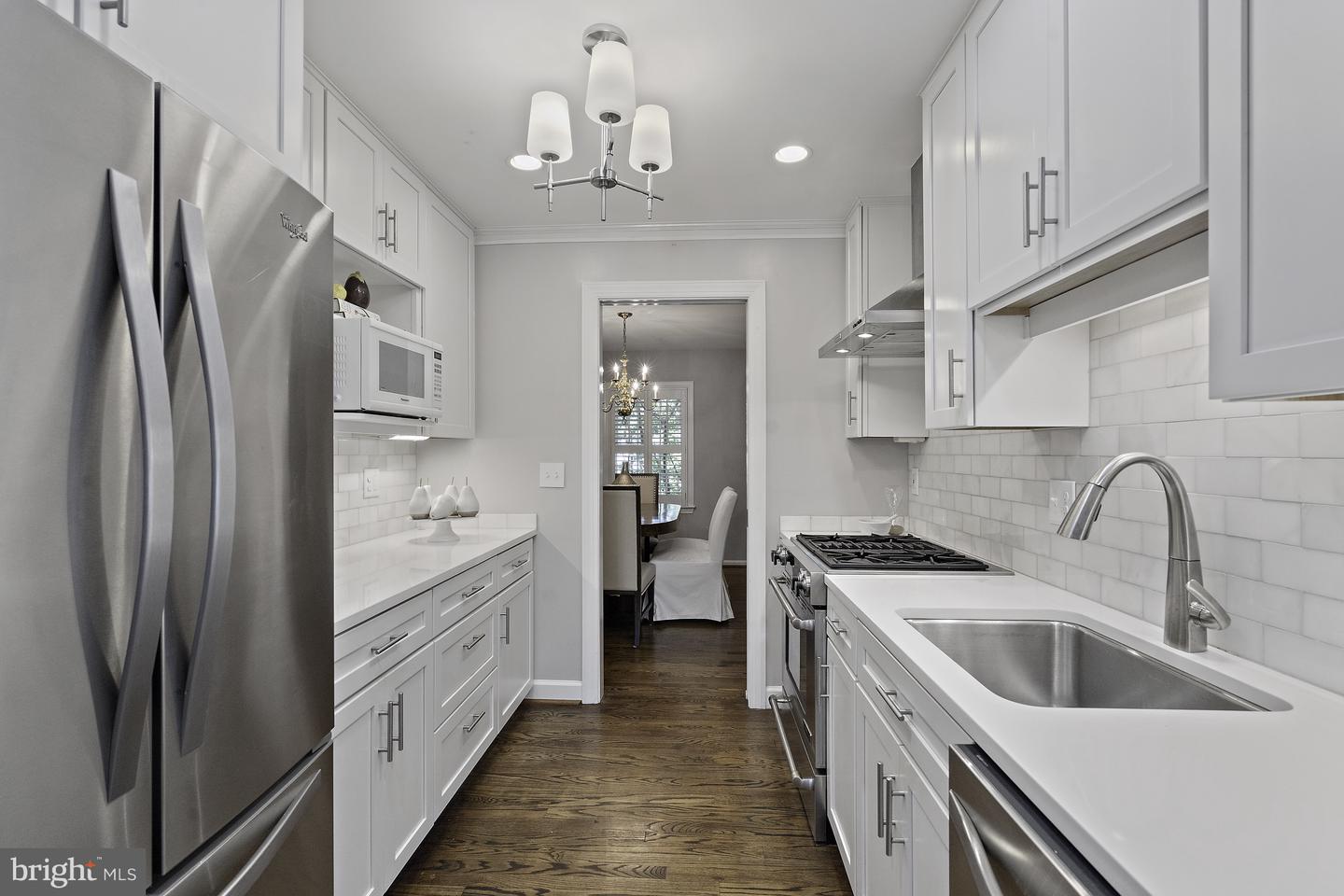 5828 WYOMISSING CT, ALEXANDRIA, Virginia 22303, 3 Bedrooms Bedrooms, ,2 BathroomsBathrooms,Residential,For sale,5828 WYOMISSING CT,VAFX2240494 MLS # VAFX2240494